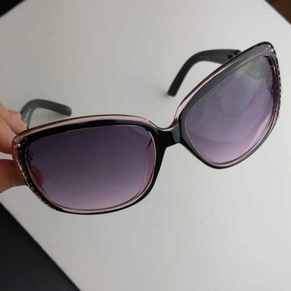 NWOT South Pole Pink & Black 90s Style Sunglasses - Picture 3 of 7